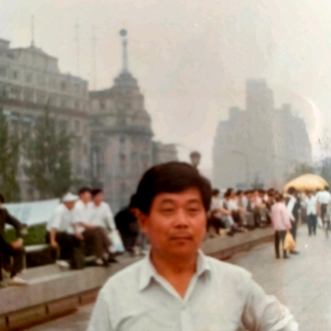 《开心快乐每一天》