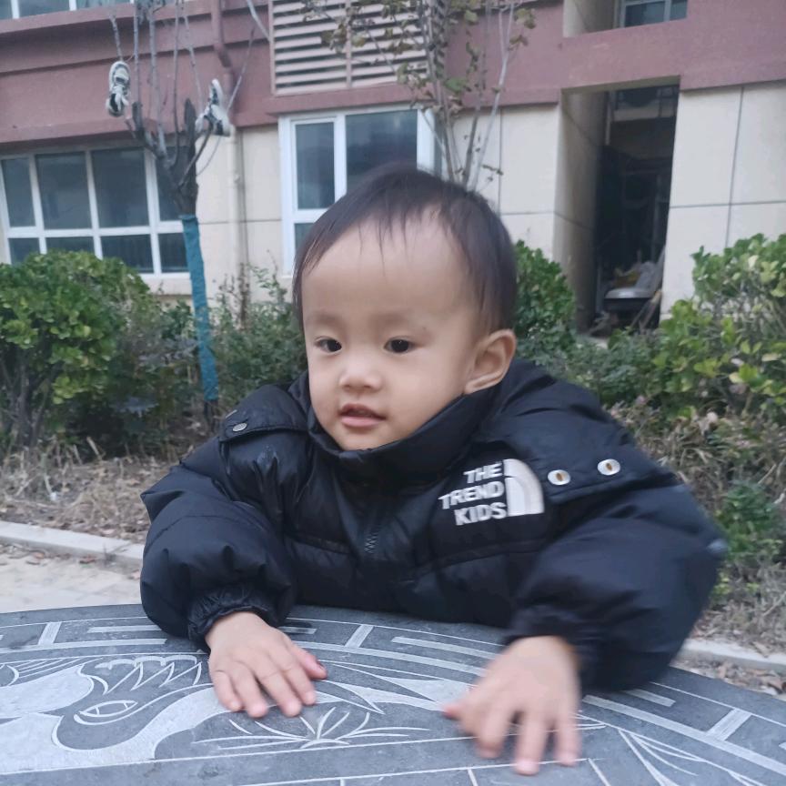 老     王