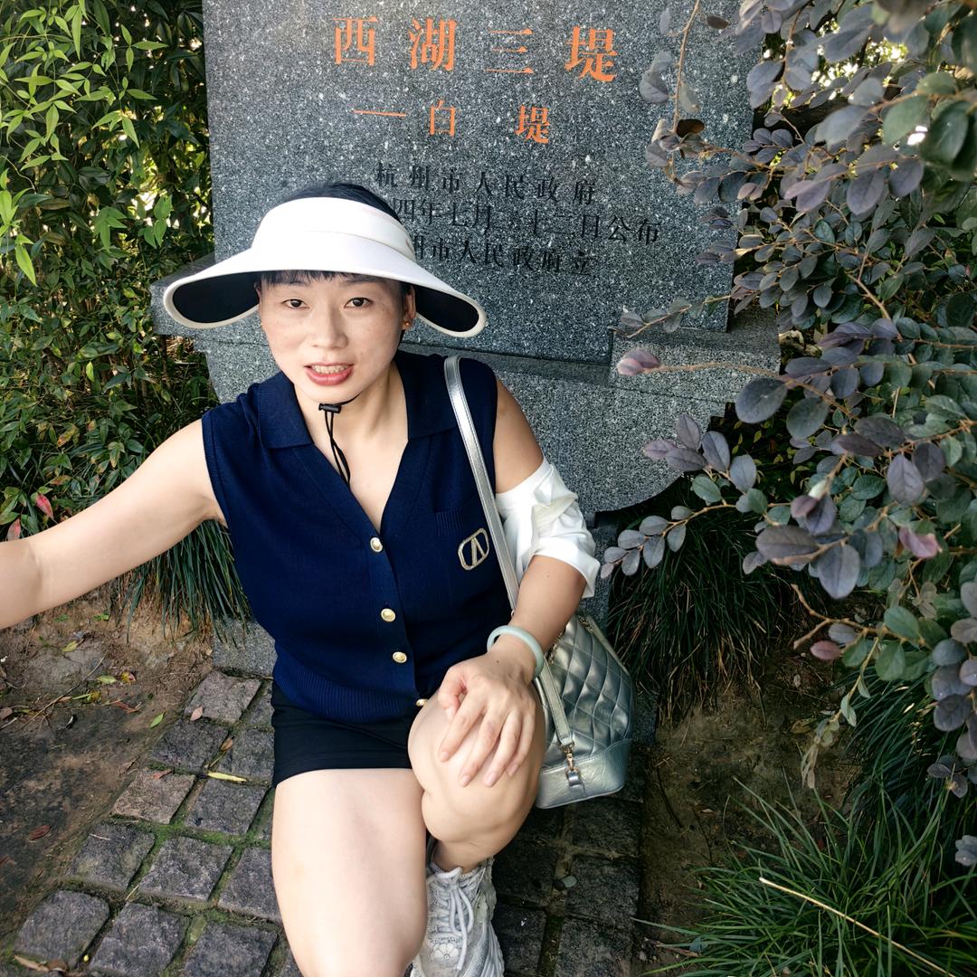 80后辞退工作（卖鲜肉烤肠）