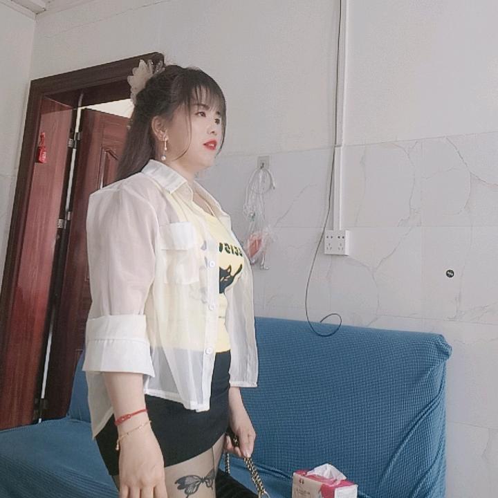 广西开心妹花花世界在不懂事的年纪，毁了自