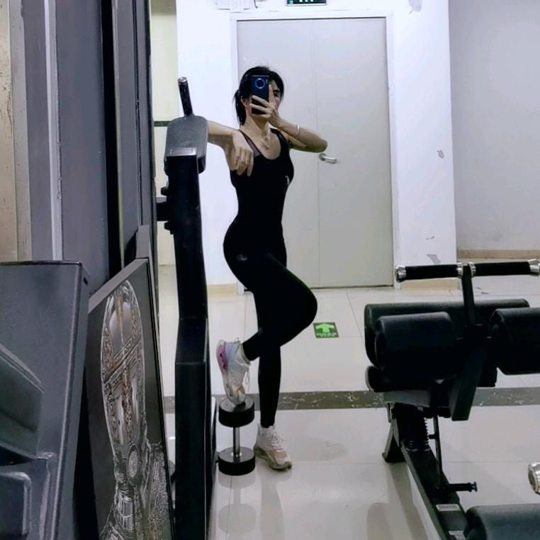 🇨🇳 许菇凉 🐋【美业人】