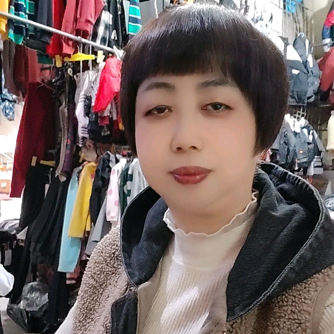 小李（时尚潮流女装 鞋类）