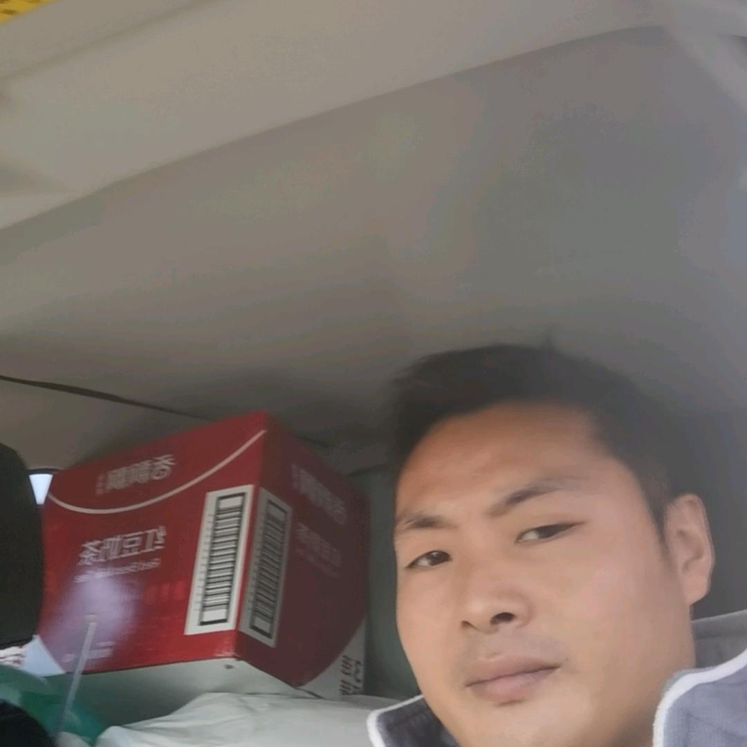万强强