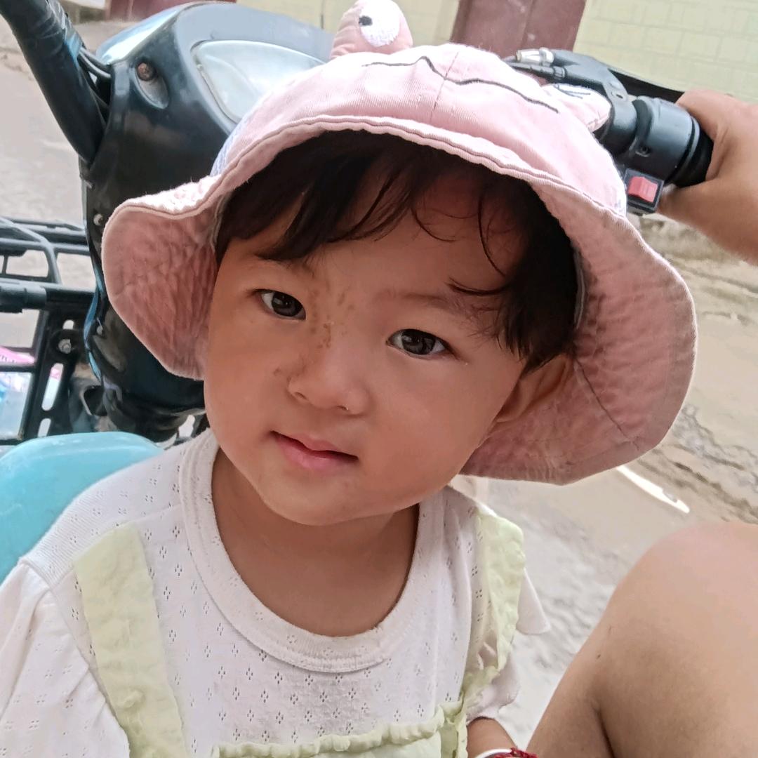 张擎宇张雨欣张雨泽三个小宝