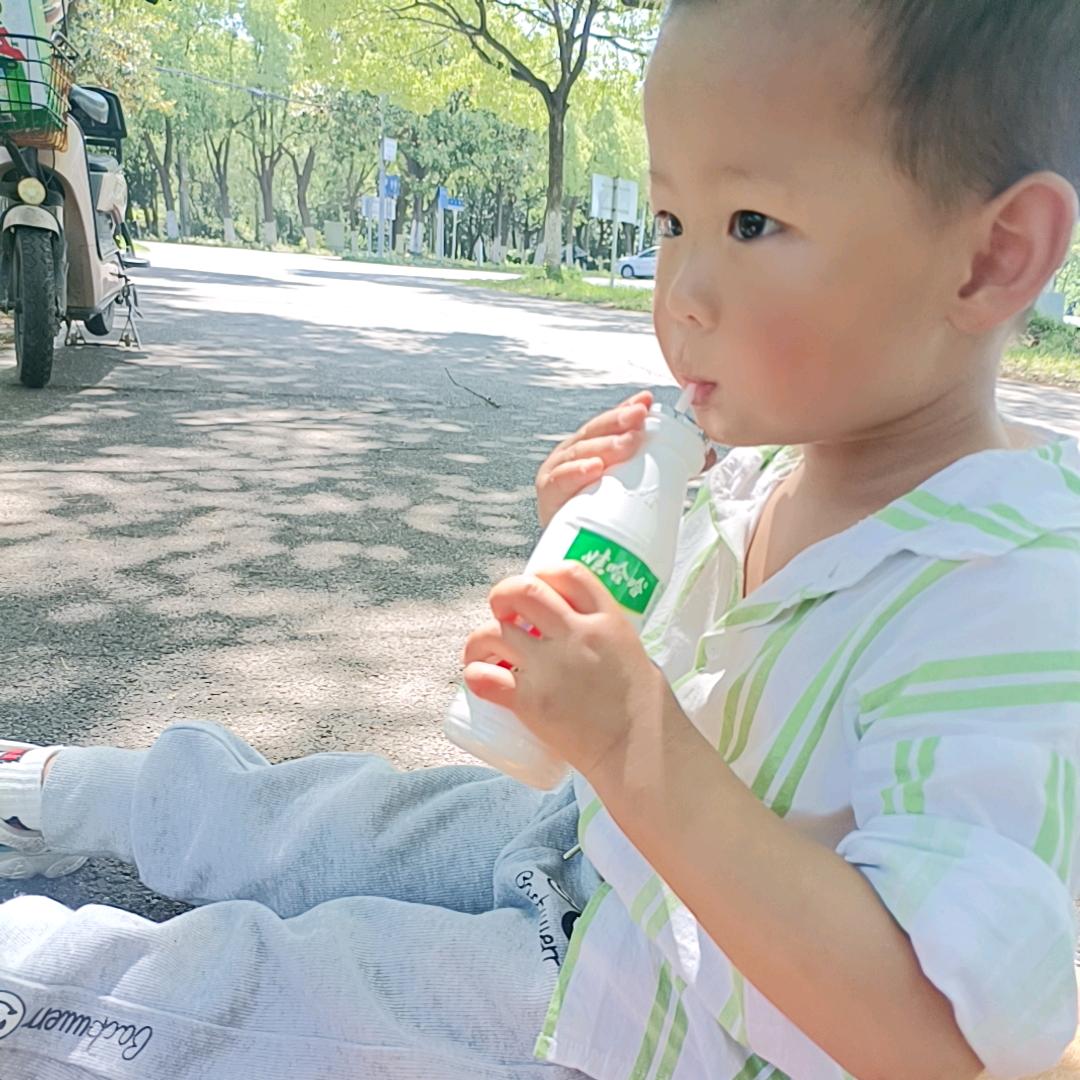 小韦宝😉😉😉😉