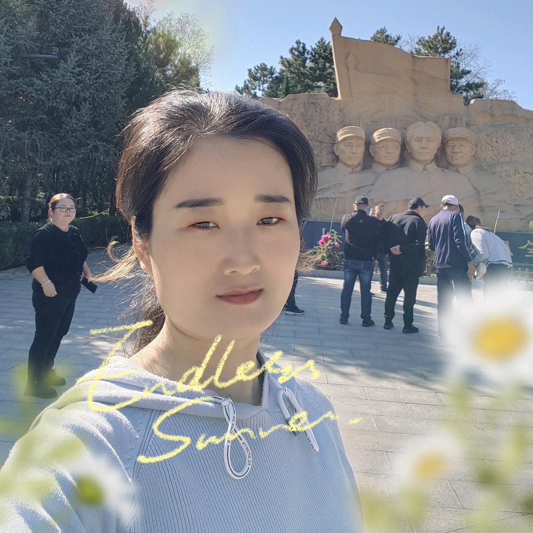 喜欢渡饥草的姬凝