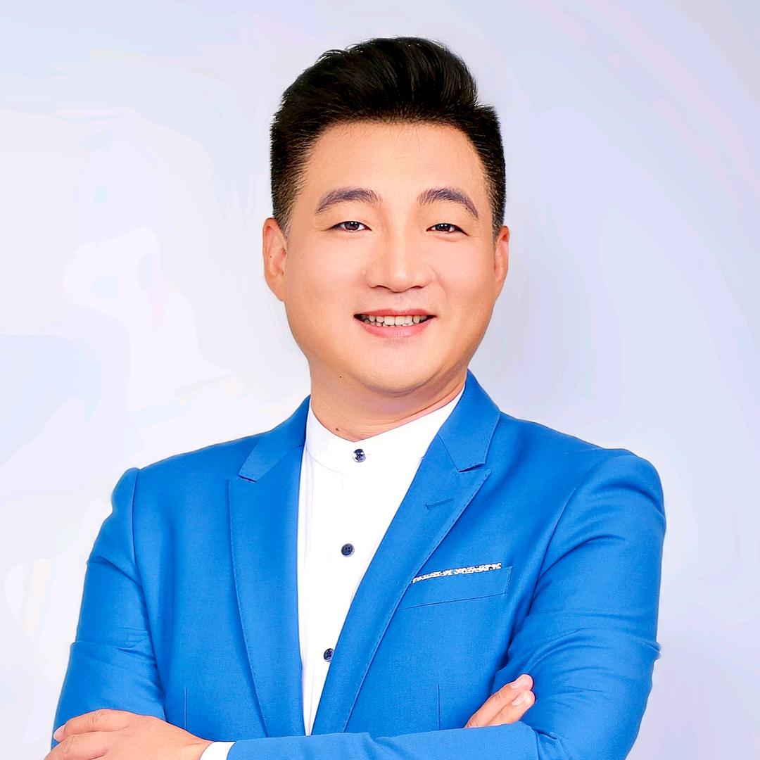 歌者崔来宾