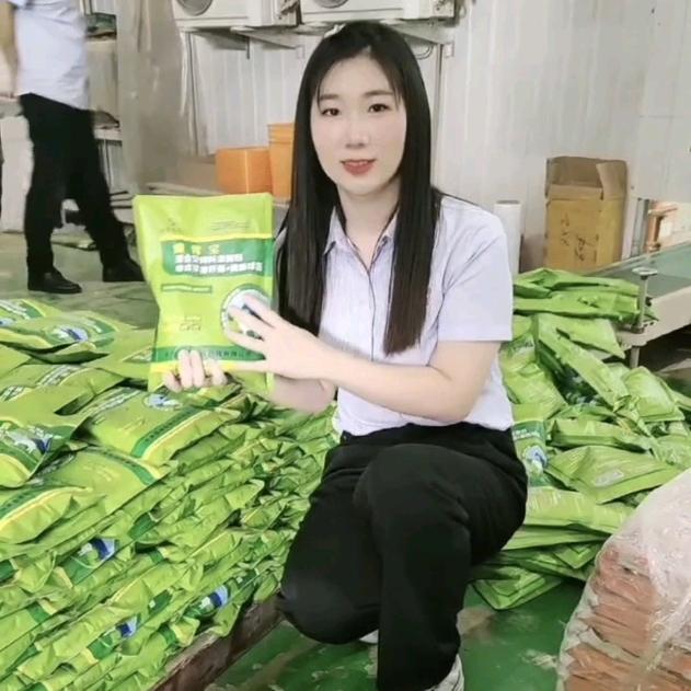 小谭~溢佳同惠牛羊饲料厂家