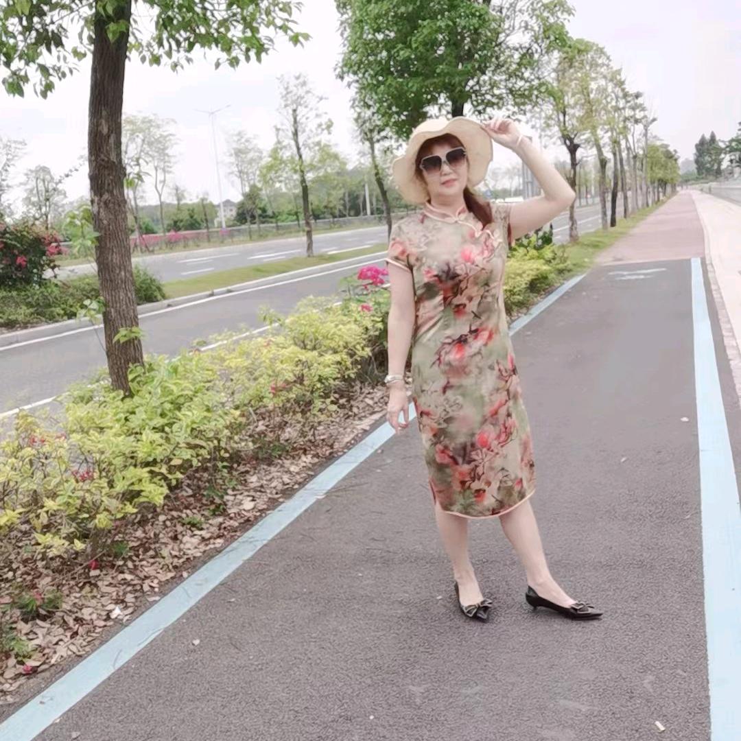 英英英