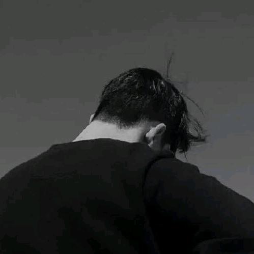 ⿻ 咸鱼也会翻身ړ