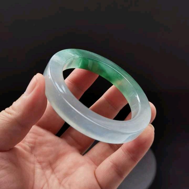 曼钰翡翠珠宝商行