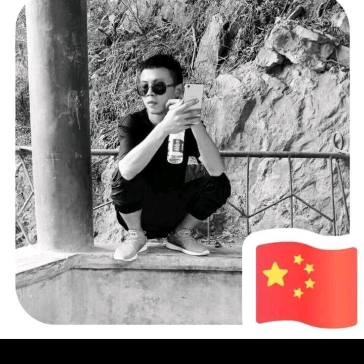 张某某