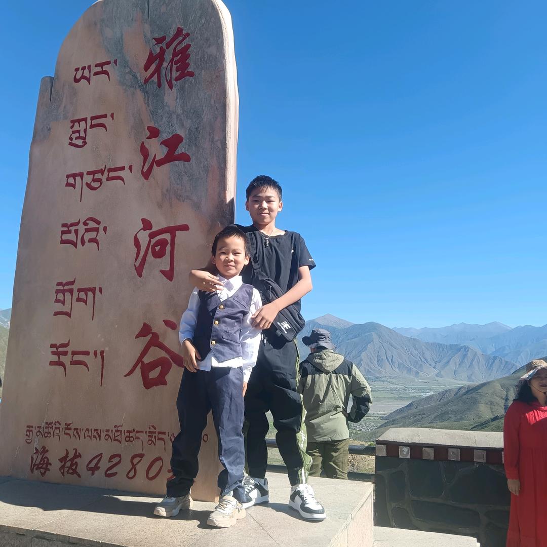 老🐭爱上🐵小李子