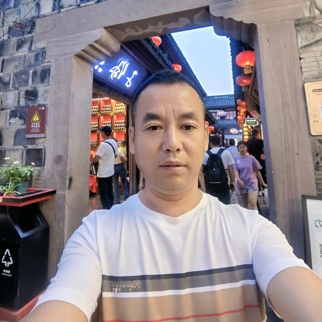 成县皇朝美居家私城