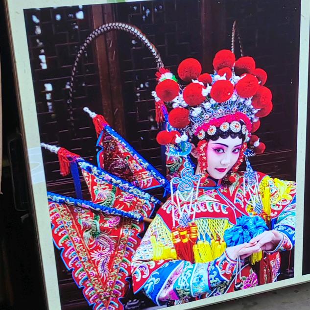 不骄不躁不卑不亢