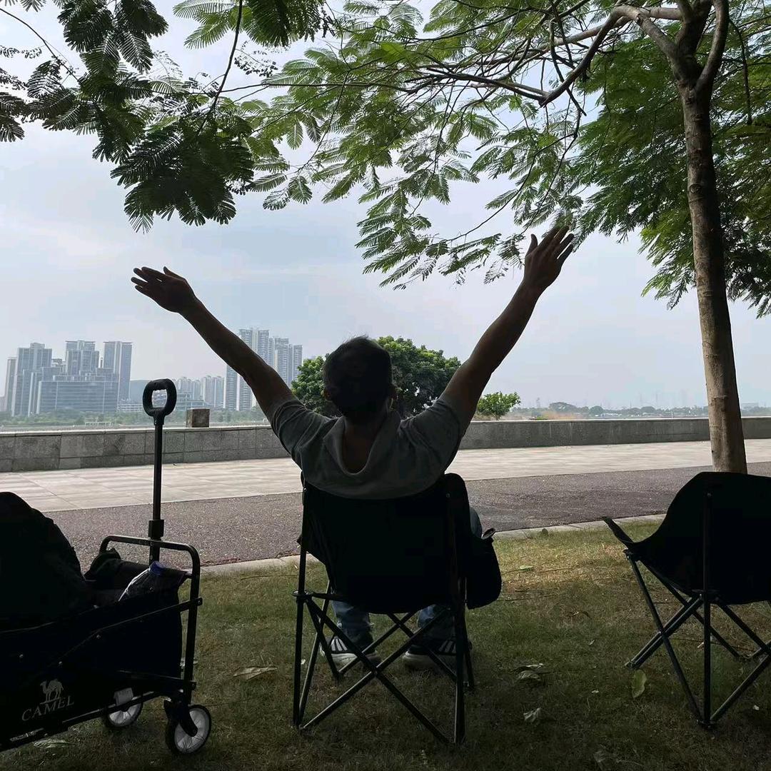 疯语同洲