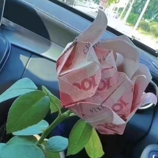 吧啦吧啦小魔仙😇