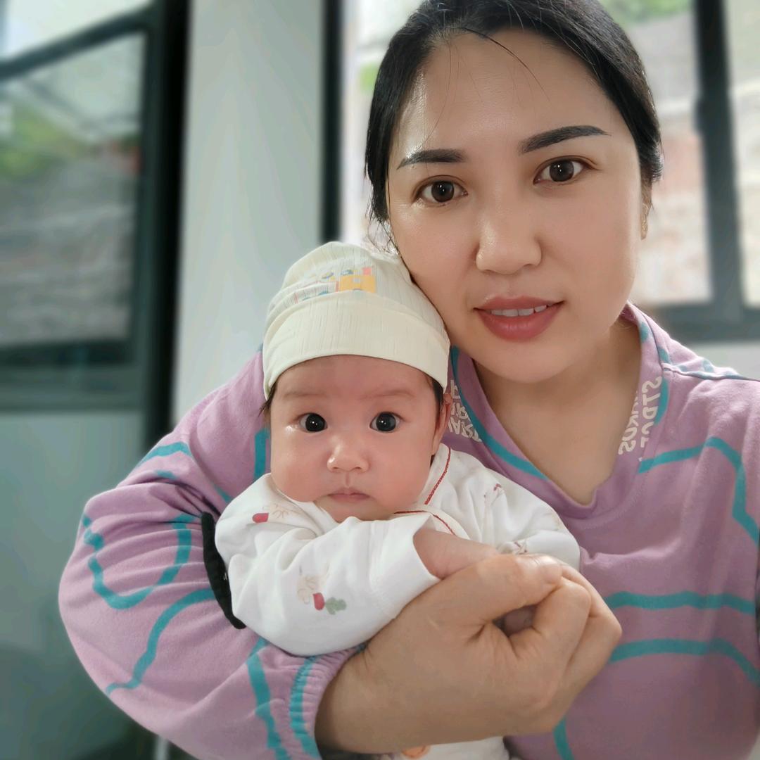 黔江（金牌月嫂）陈姐