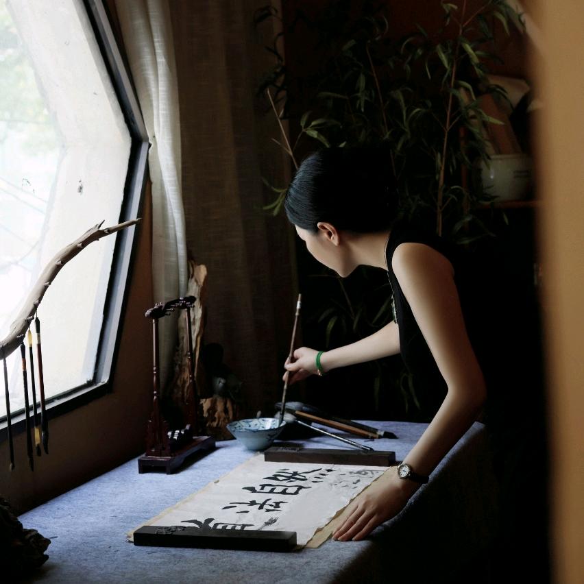 轻轻的放❤慢慢的忘