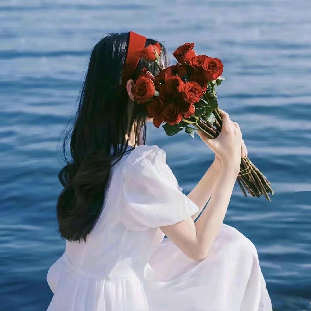 忙着可爱💋