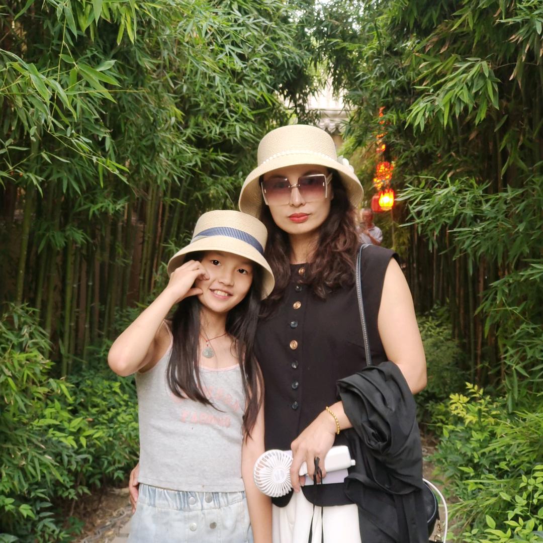 👸 一身反骨 👸  玲