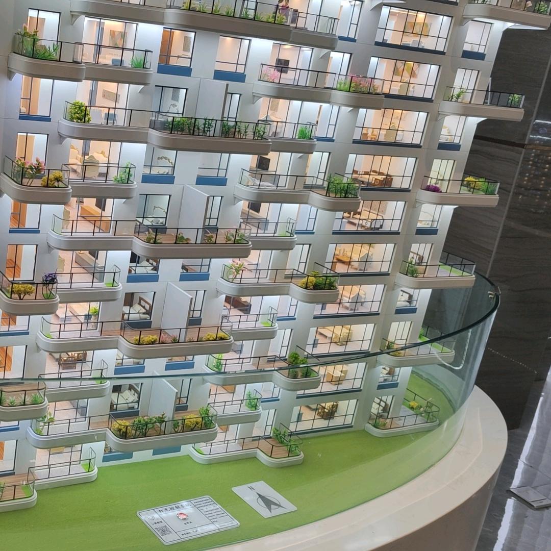 旺都理想+    石小芳