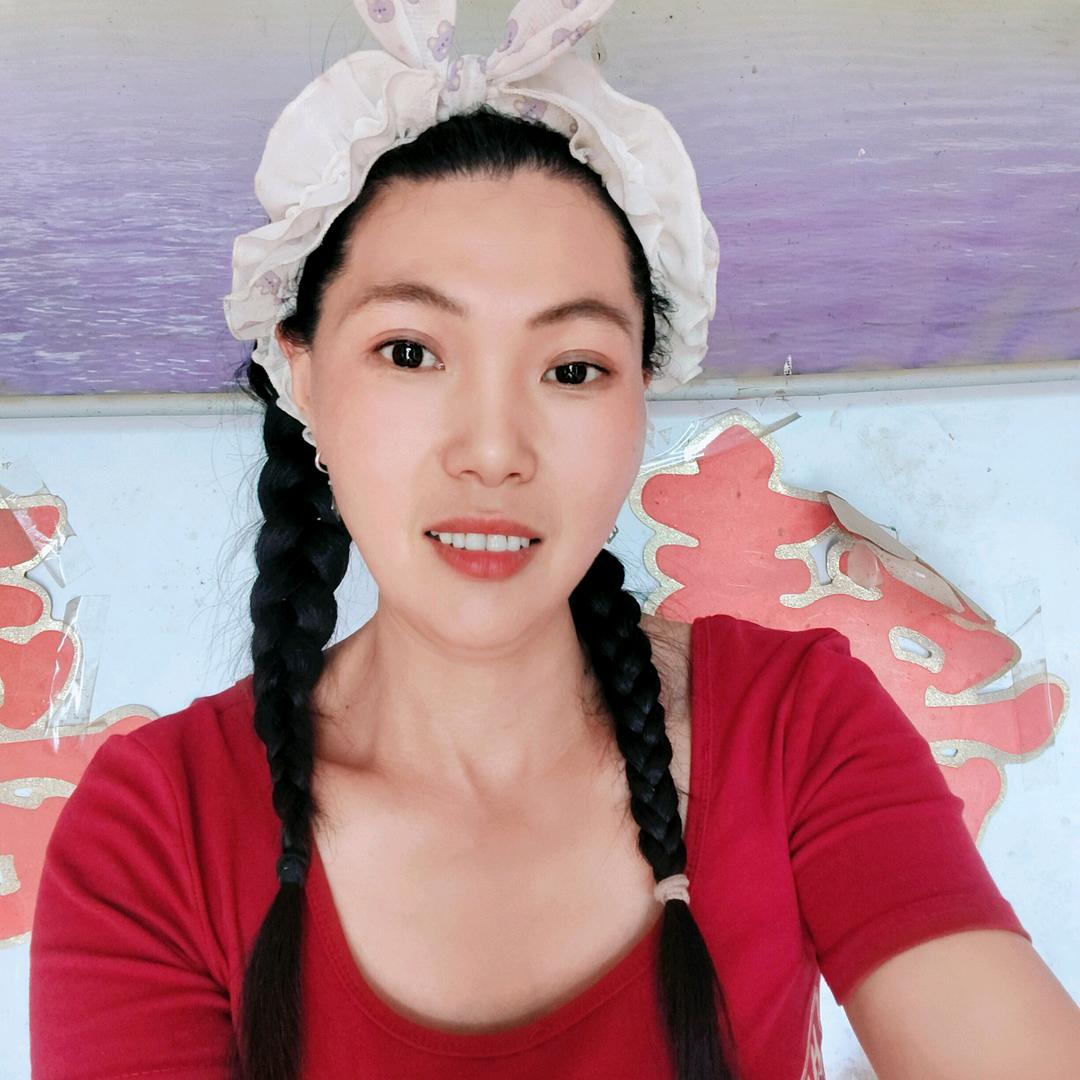 五个孩子的妈妈：《爱跳舞》、《爱唱歌》