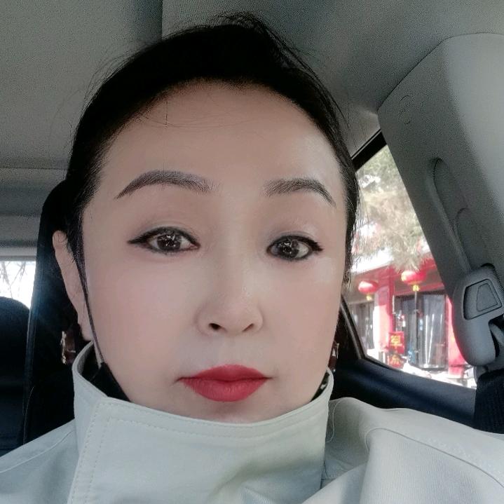 演员赵丽春