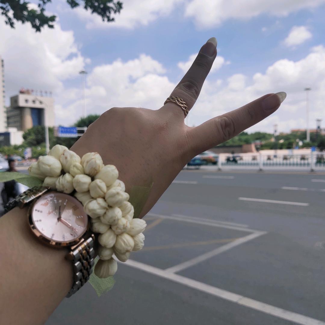 L໊ₒ悦:ᨶ႒ᩚ己ᵥ̶ₑ̶