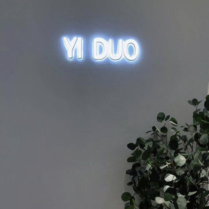 YI DUO    一朵