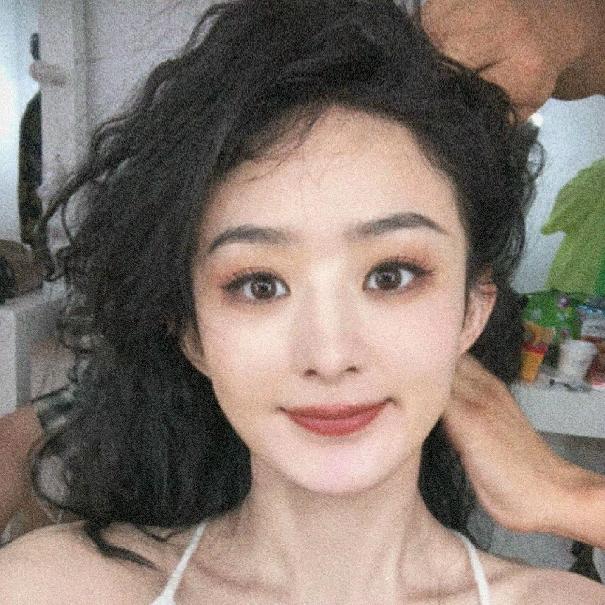 赵丽颖.
