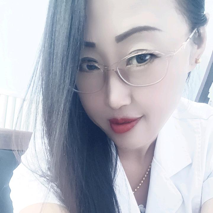 摘星星的万万鸭