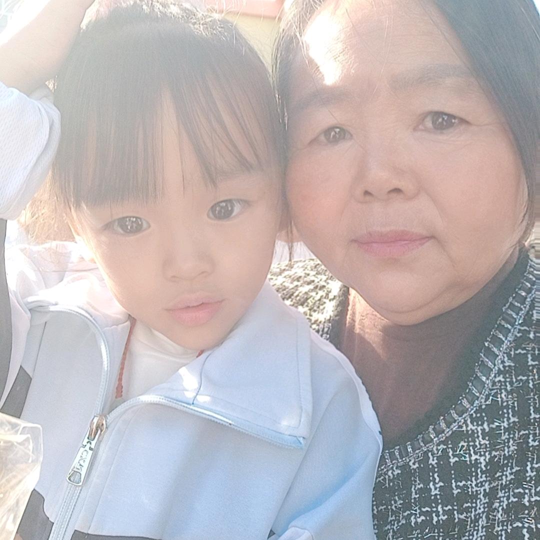老张家三姐: