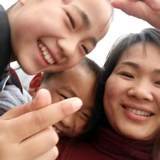 （凤凰郡七二食品超市）杨二妹