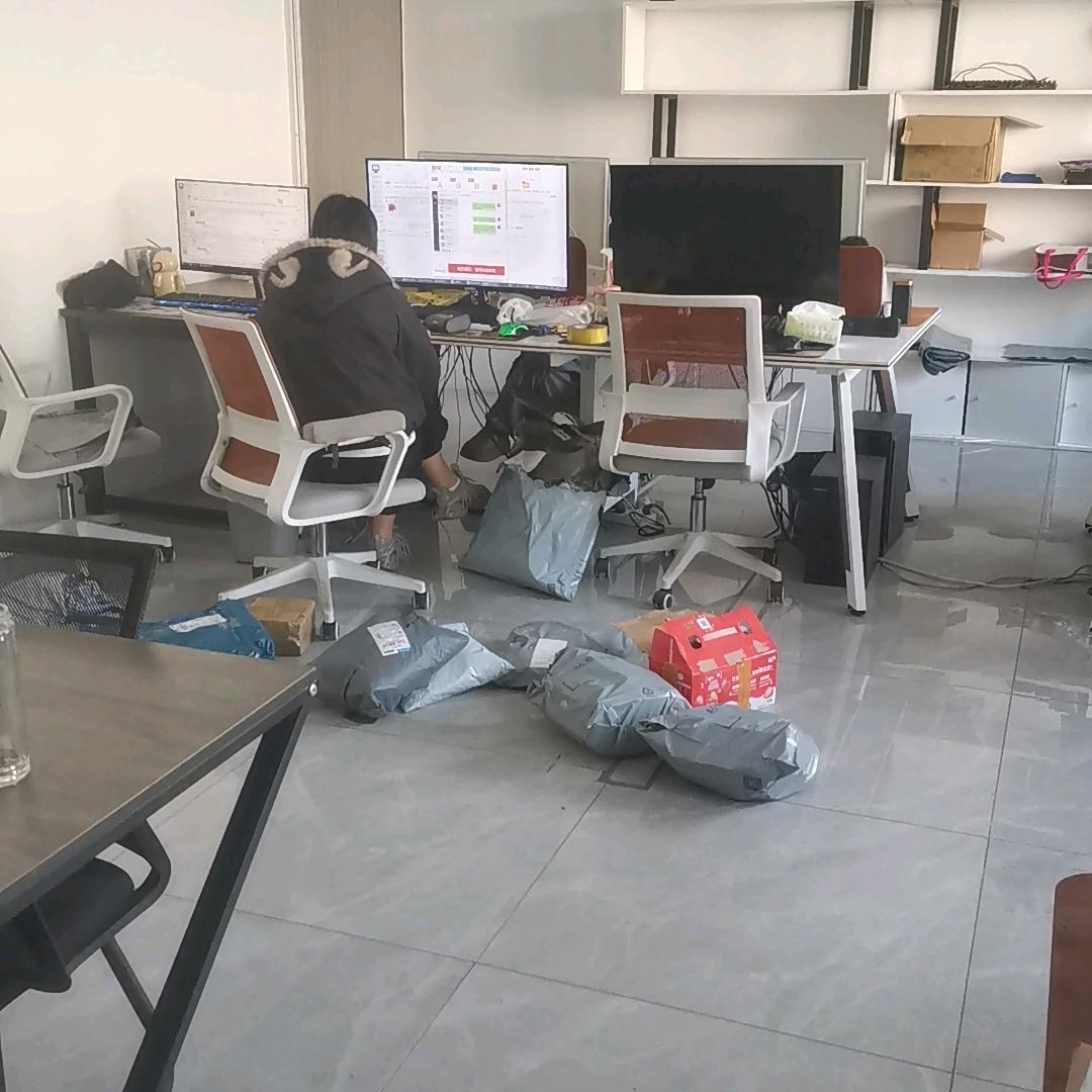 哈喽kt