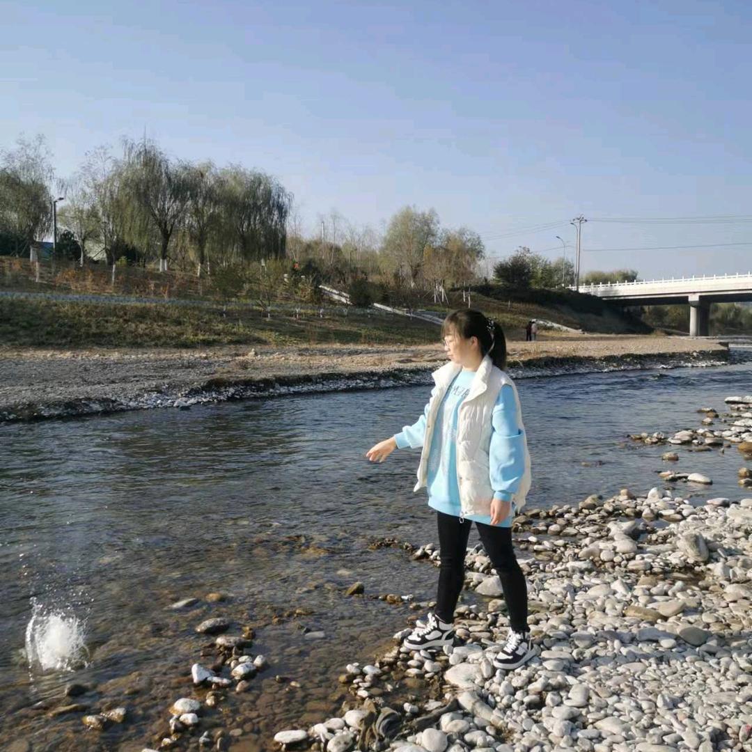 ：𝐡𝐞𝐥𝐥𝐨