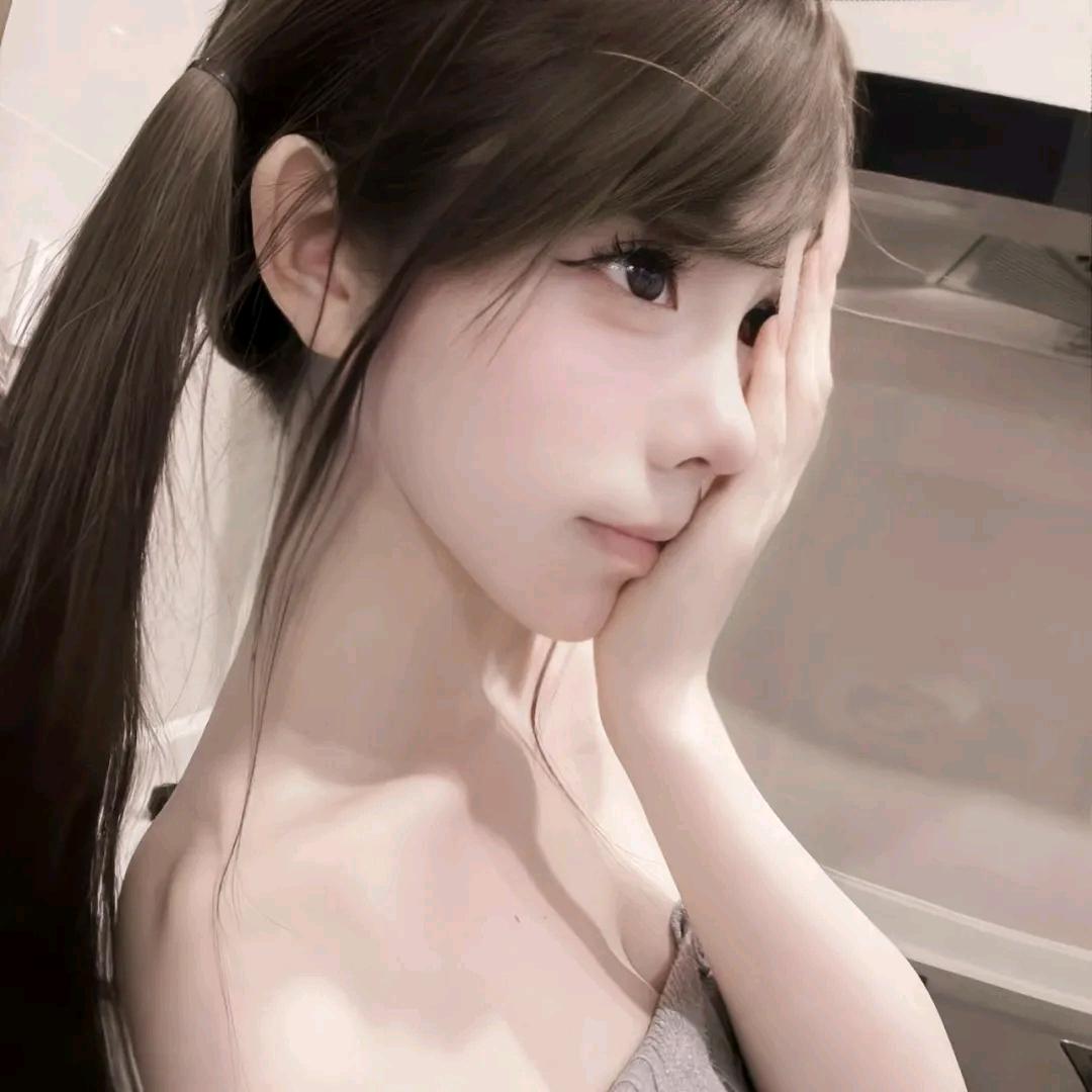 美艳小妈凌晨偷吃前夫贡品