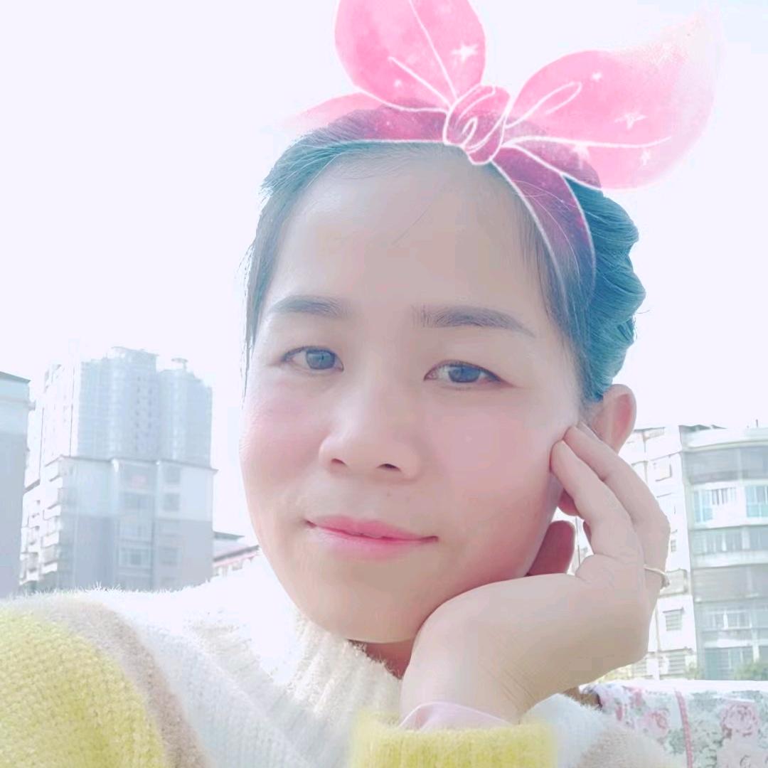 海英广场舞（小号）《早上8点10分开播》