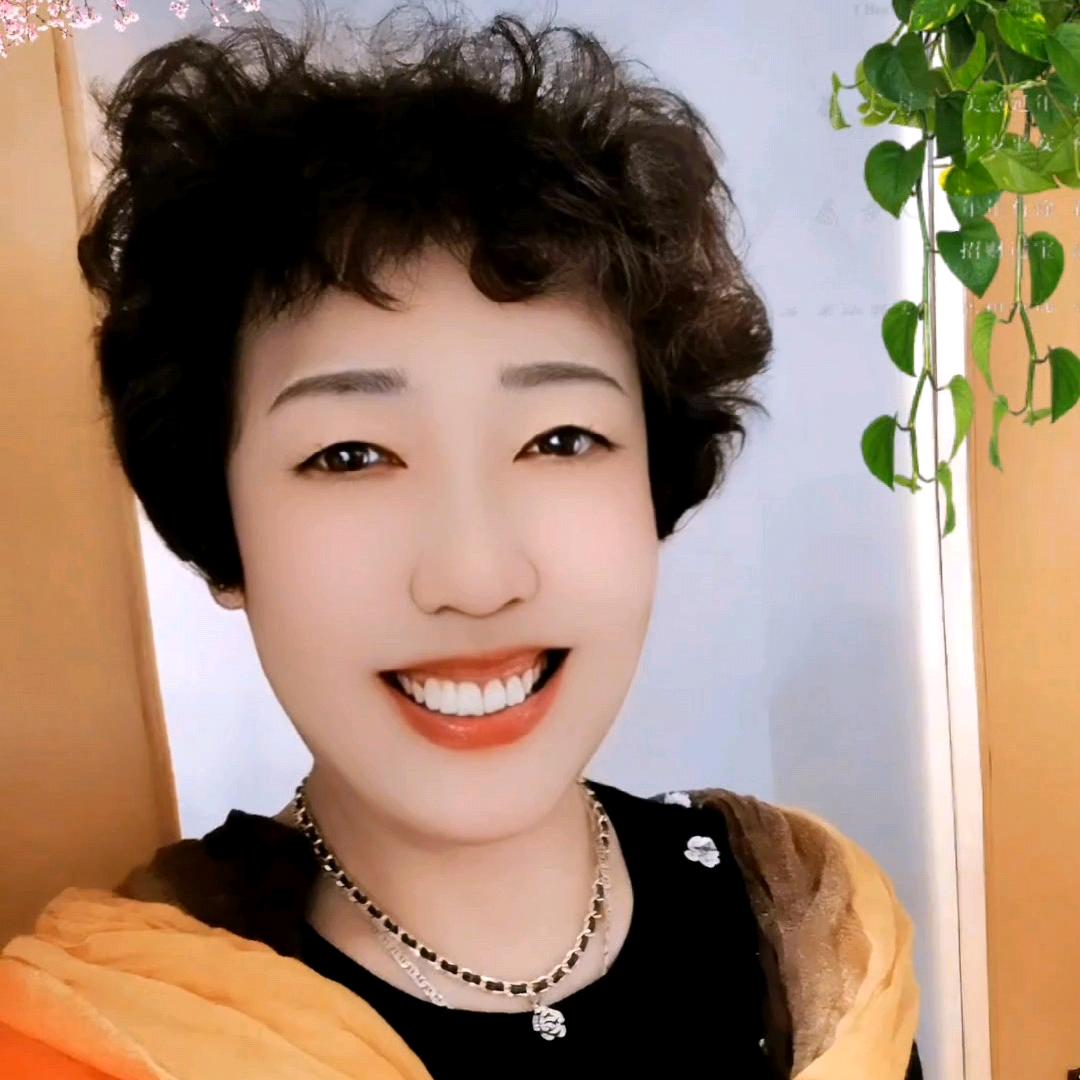 龙姐嘿