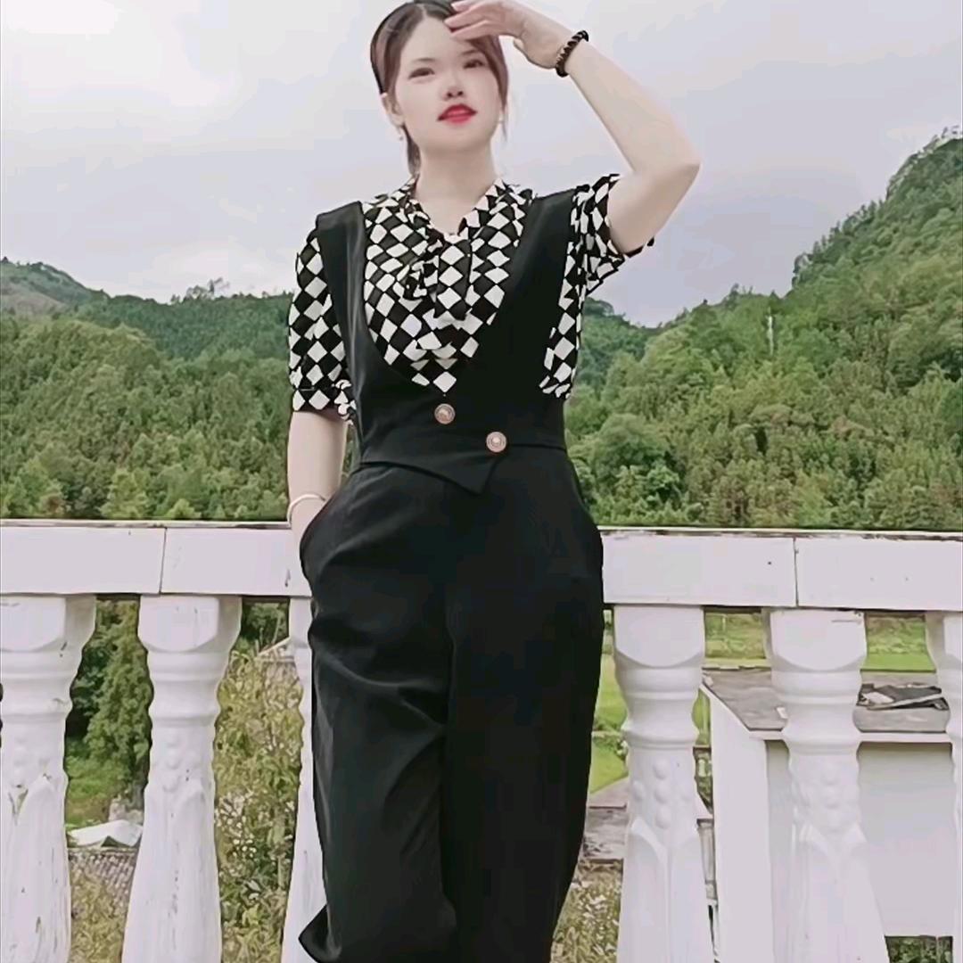 小韦