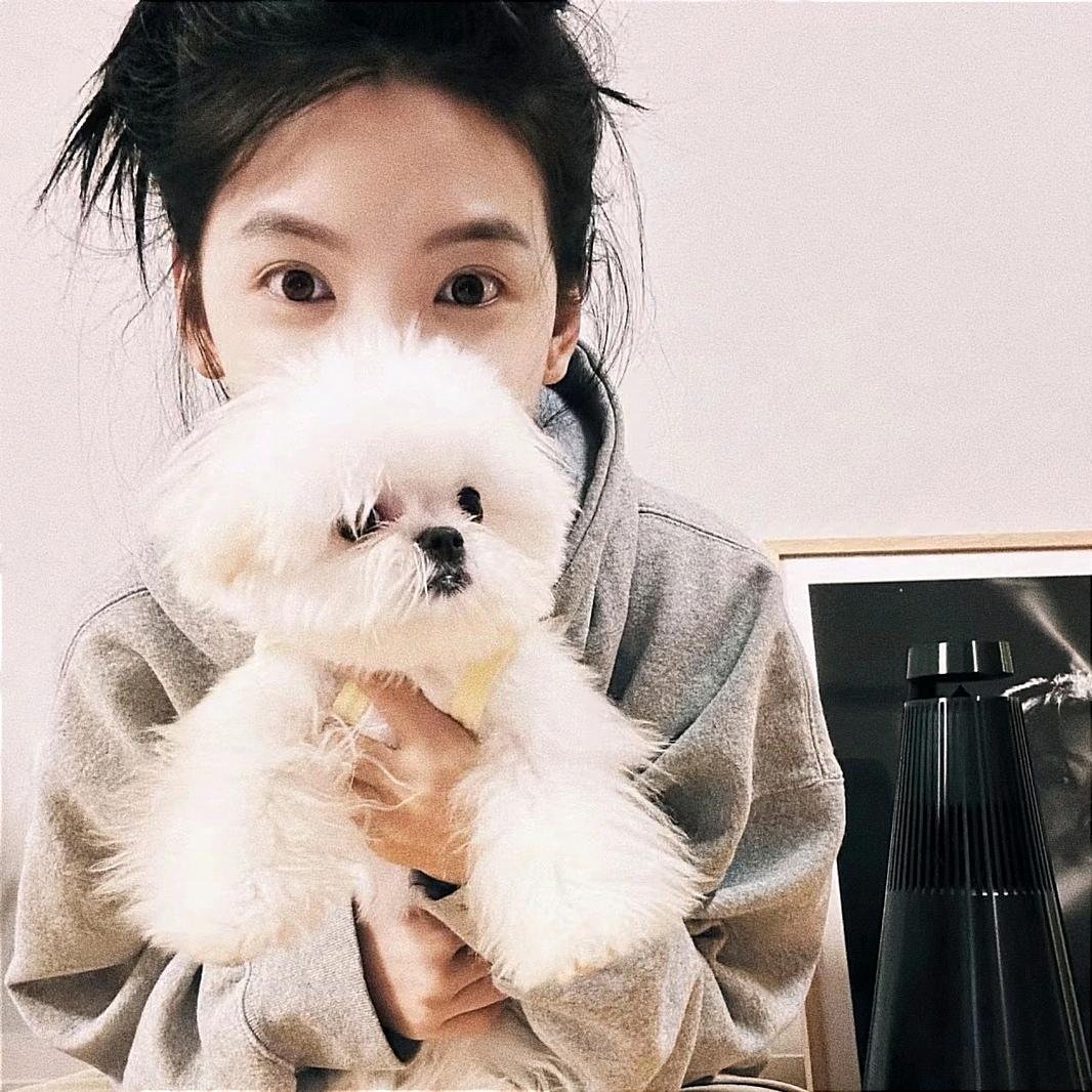 𝙃𝙀𝙇𝙇𝙊 𝟵𝟴