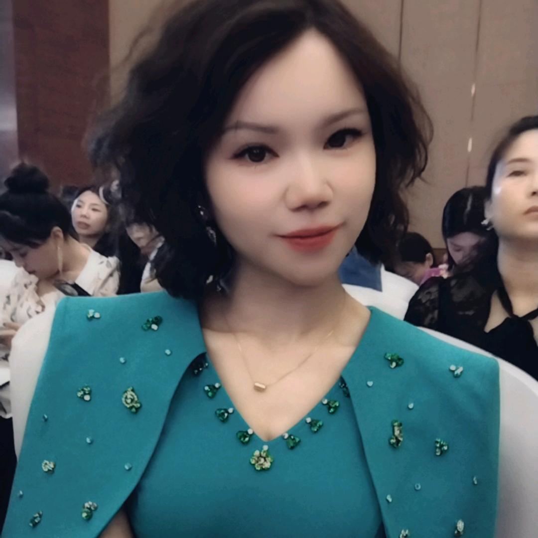 雅乔～碧爱尚5G养生～婷曼逸塑身内衣