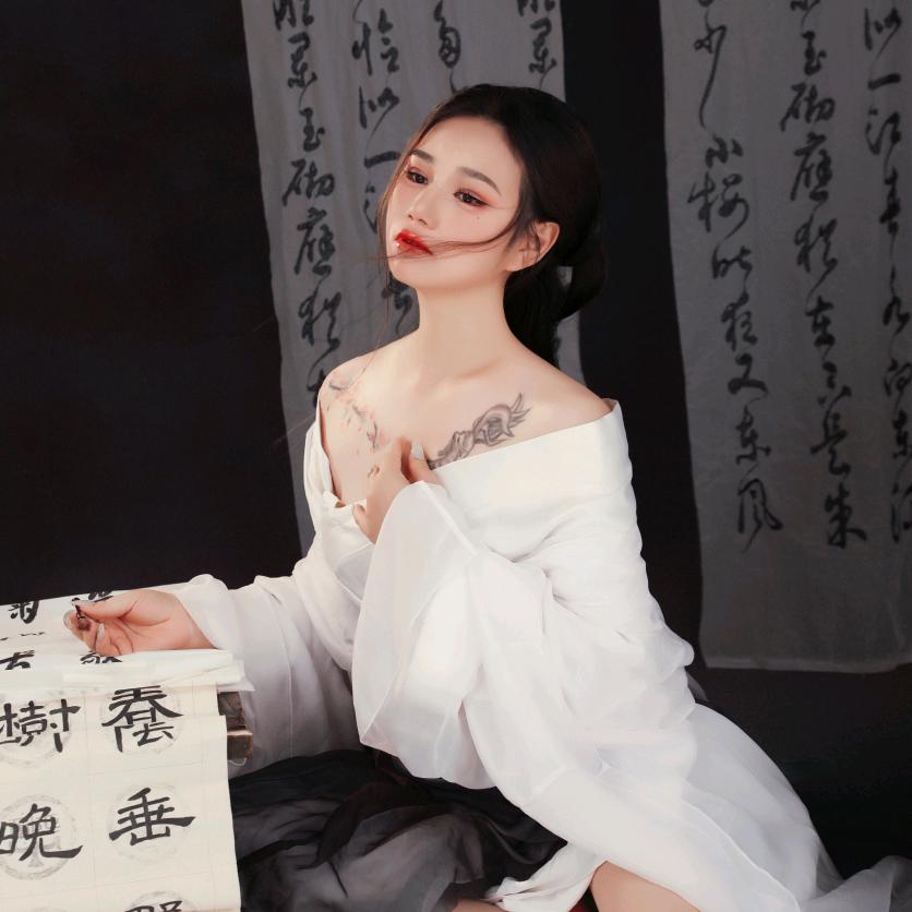 一颗葡萄桃🐇