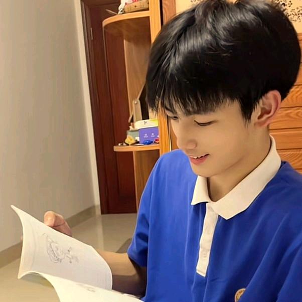 Q🌈老鼠爱上猫🌈Q