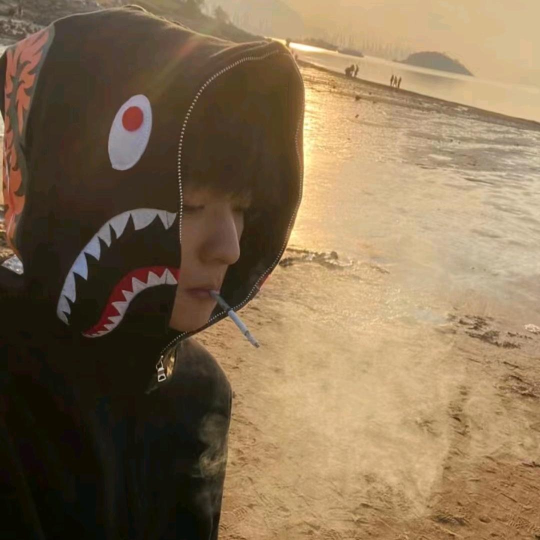 余光尽显温柔