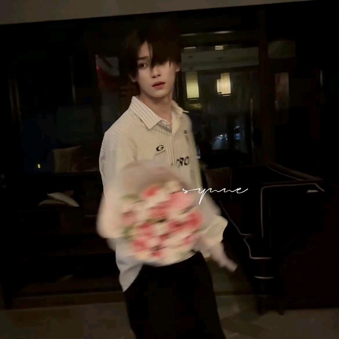 那就叫我周小姐吧