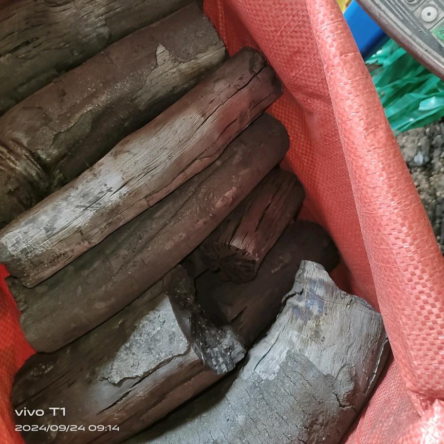 防哥！批发！零售荔枝木炭