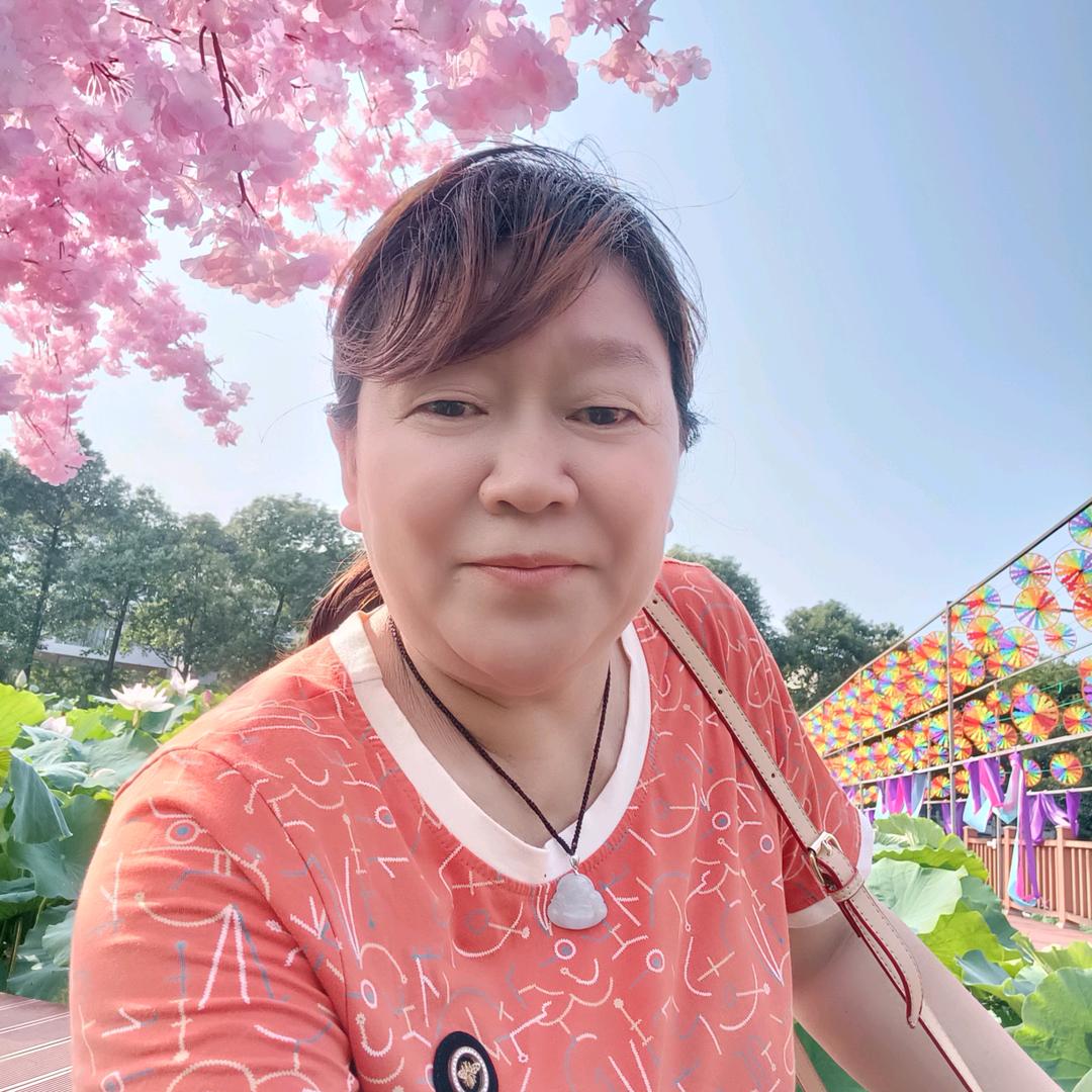 开心果💑芳芳……拒绝私聊