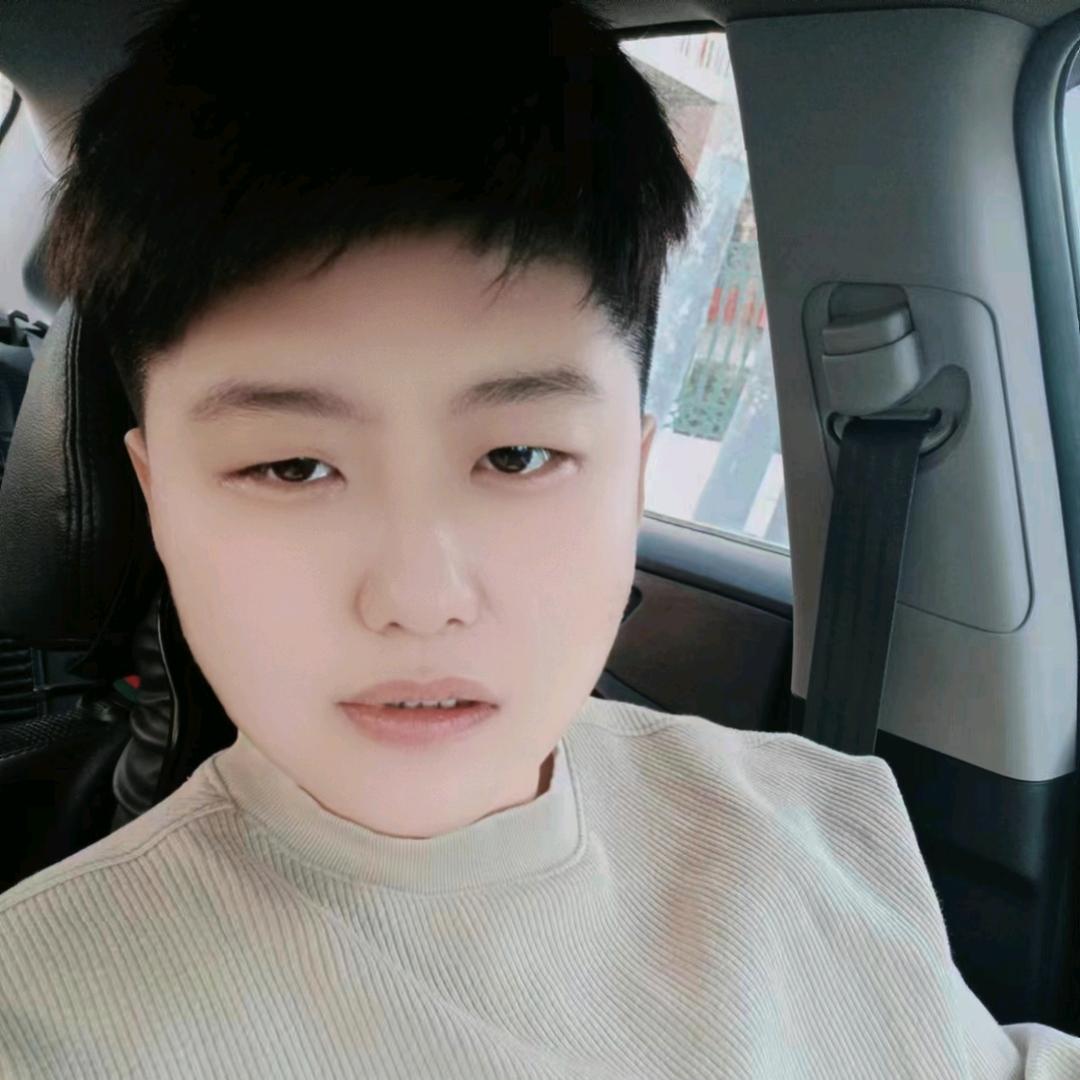 对，卖房子的小马