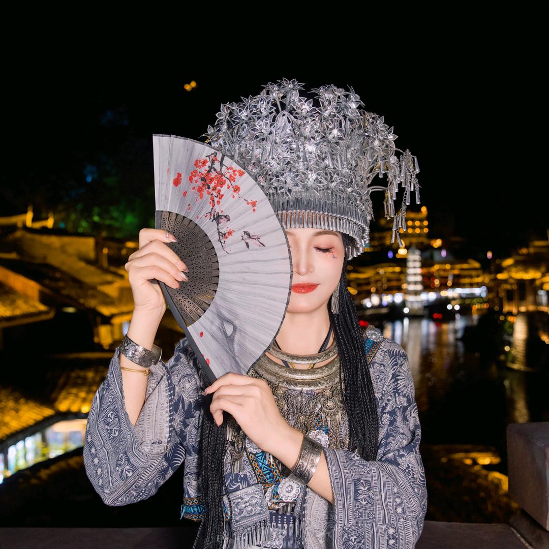 燕子（燕子鼓舞团）